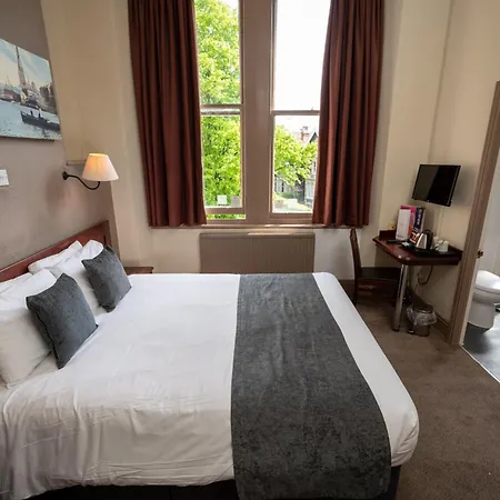 Channings By Greene King Hotel 3*