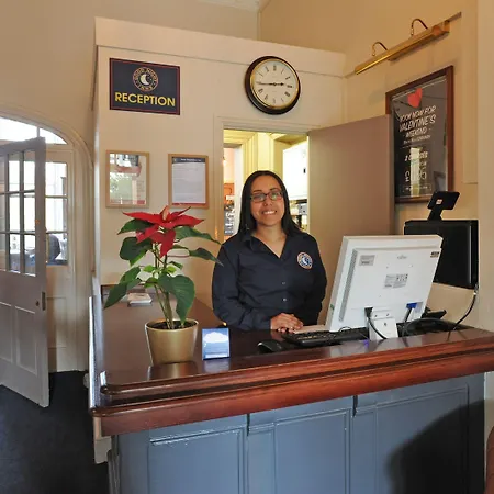 Szálloda Channings By Greene King 3*