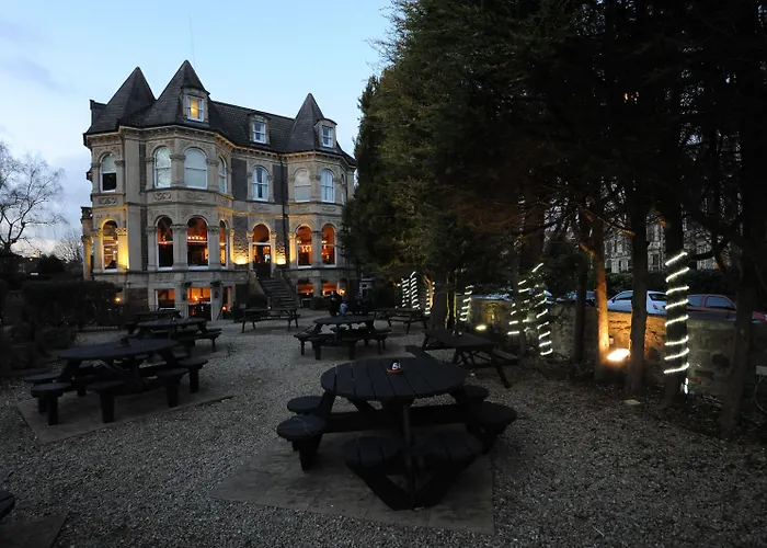 فندق Channings By Greene King