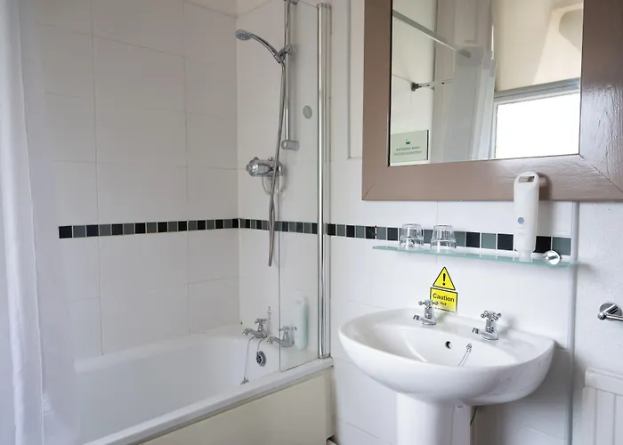 فندق Channings By Greene King بريستول