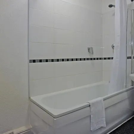 Channings By Greene King Hotel 3*