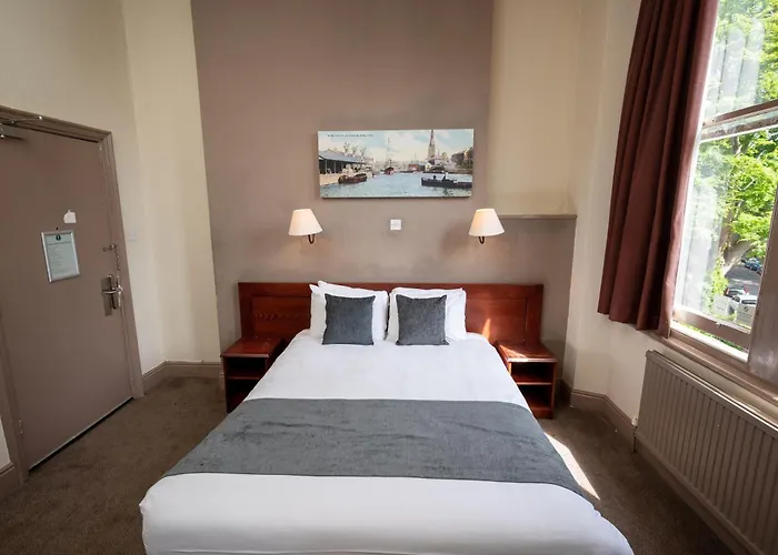 Channings By Greene King 3*