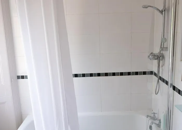 Channings By Greene King Hotel 3*